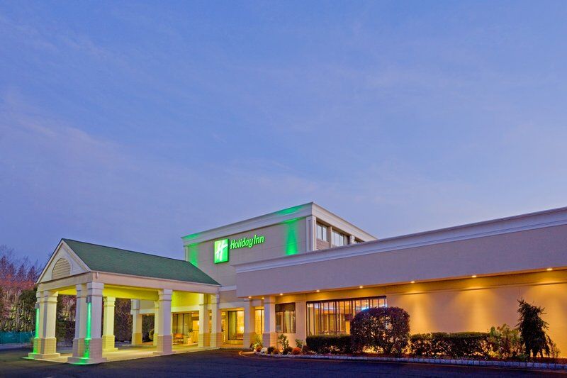 Holiday Inn & Suites Parsippany Fairfield, An Ihg Hotel Экстерьер фото